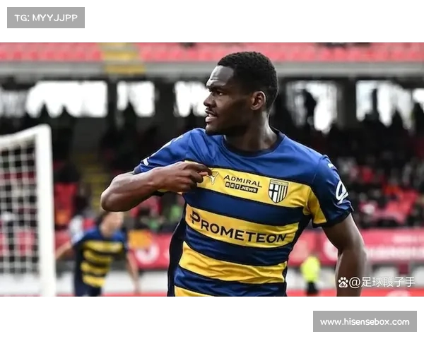 都灵萨索洛争夺米兰中场阿德利 引发转会市场关注