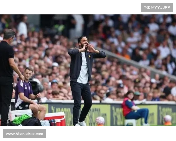 曼联赛季开局不利 阿莫林能否调整阵型保帅位